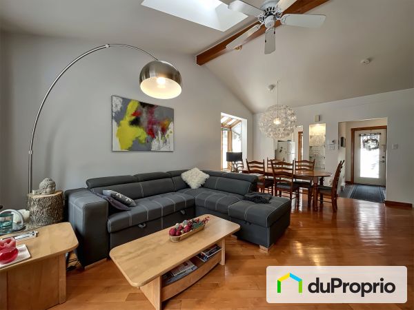 Living Room - 5021 chemin du Parc, Orford for sale