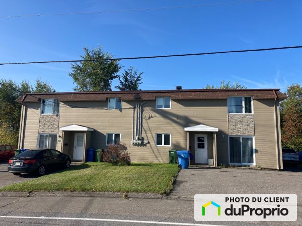 1380-1386 rue Scott Ouest, Alma for sale