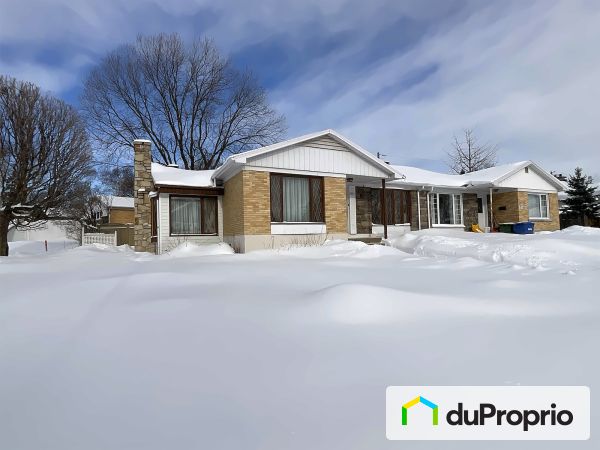 Côté sud - 3154, rue de Montreux, Ste-Foy à vendre