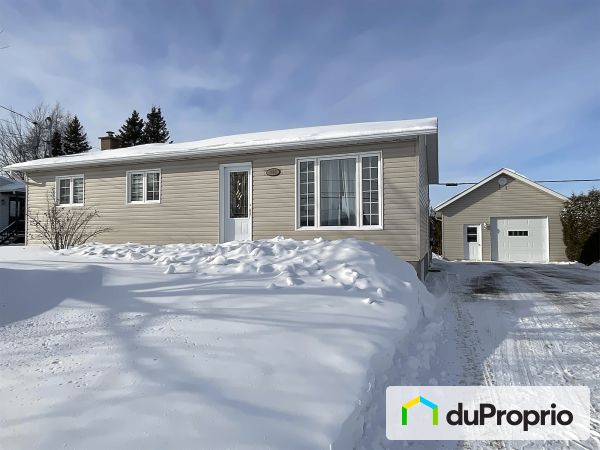 1892, rue Notre-Dame, St-Félicien à vendre