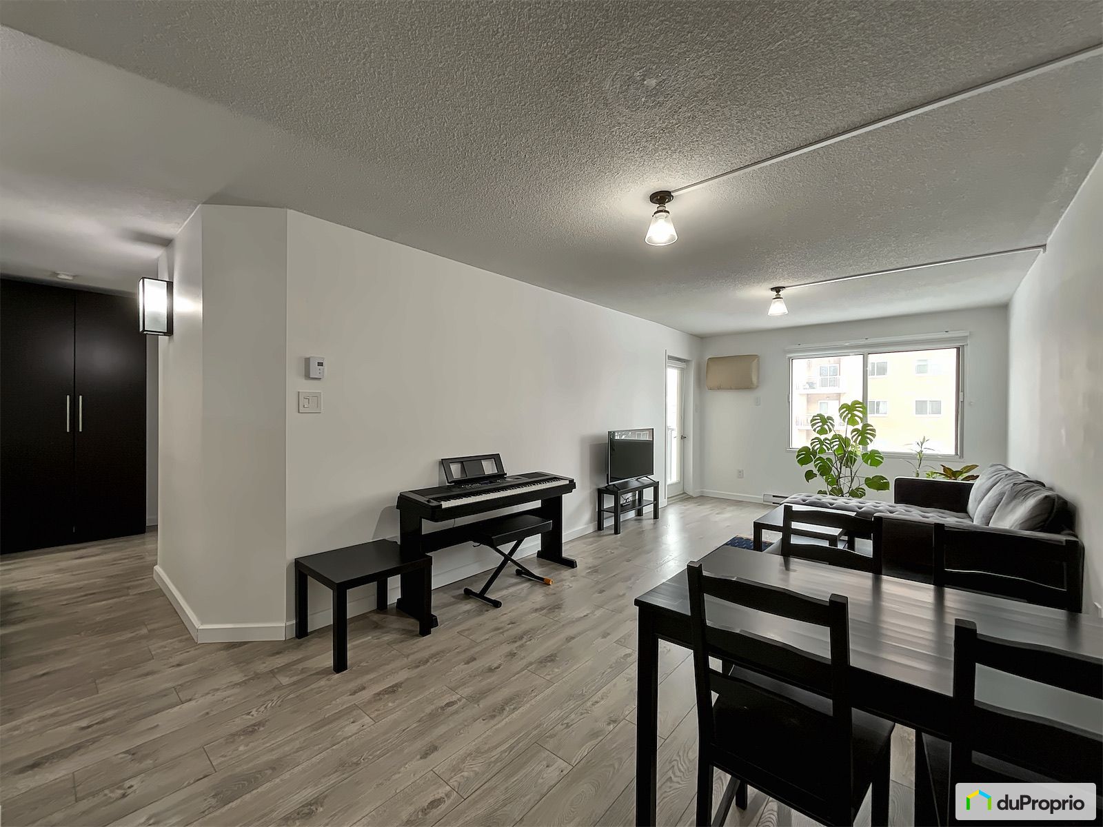 204 6801 Boulevard Des Roserai — photo 2