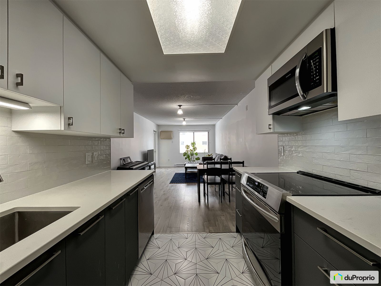 204 6801 Boulevard Des Roserai — photo 1
