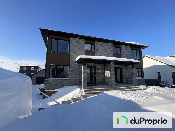 618, rue René-Richard, St-Étienne-De-Lauzon à vendre