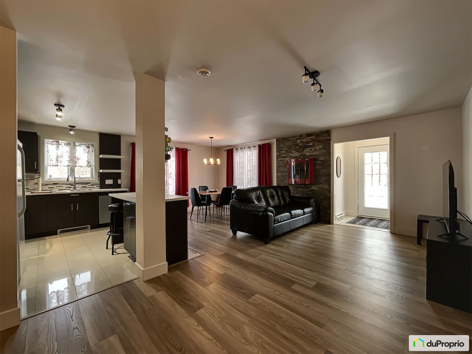 8429 Rue Desilets — photo 2
