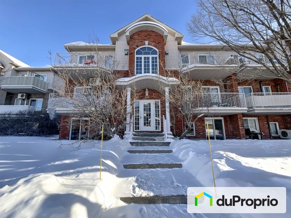 2-550, rue de Périgueux, Chomedey à vendre