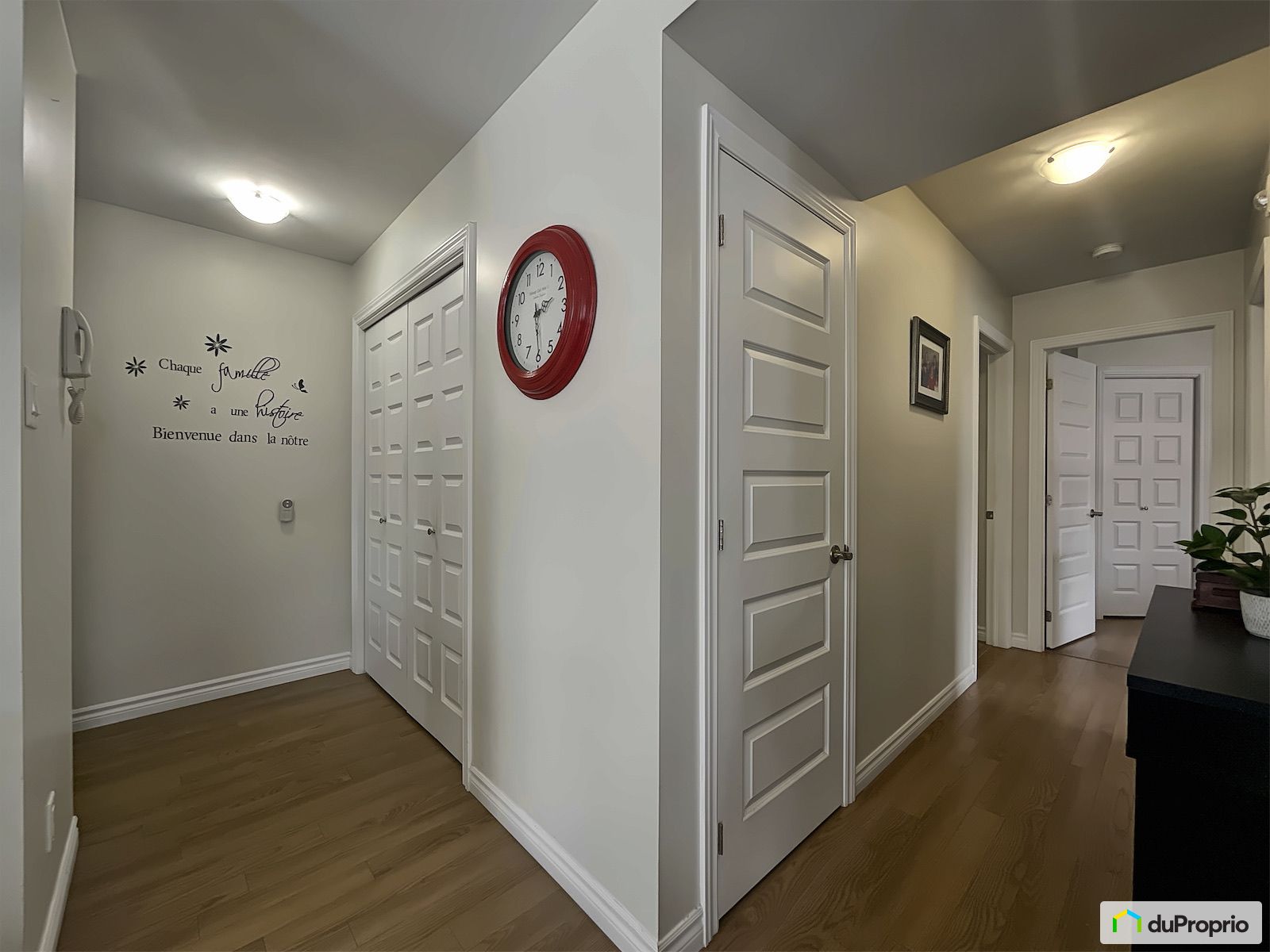 6 329 Rue Saint Jean Baptiste — photo 3