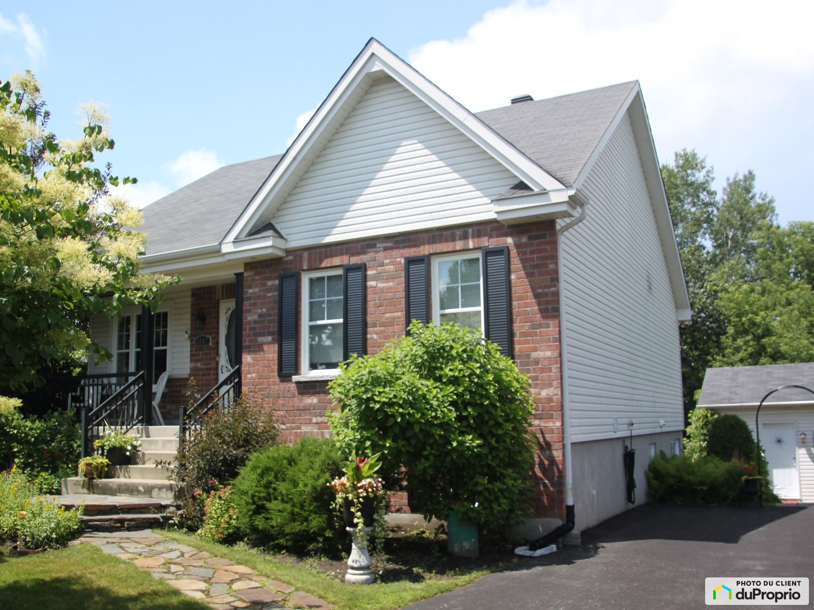 1147 Rue Cousineau — photo 3