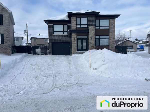 585 rue des Moissons, St-Lin-Laurentides for sale