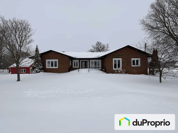 Winter Front - 1202 rang Saint-Ange, Ste-Foy for sale