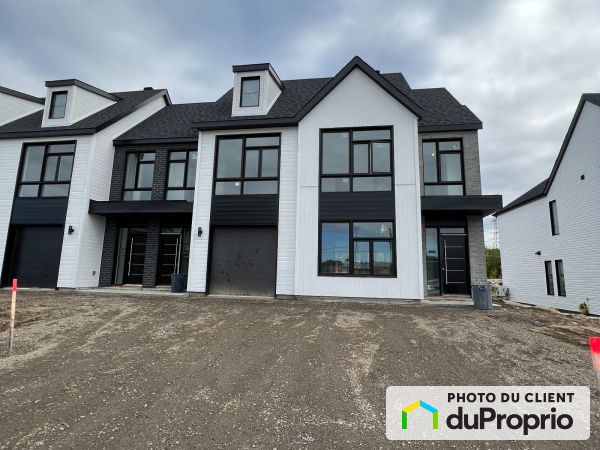 10715, rue du Beaujolais, Mirabel (St-Canut) à vendre