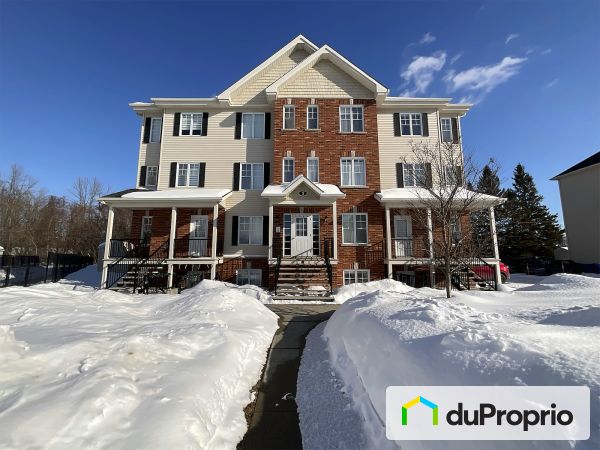 2-3 rue Bissonnette, Les Côteaux for sale