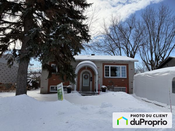 4830, rue Pelletier, Longueuil (St-Hubert) à vendre