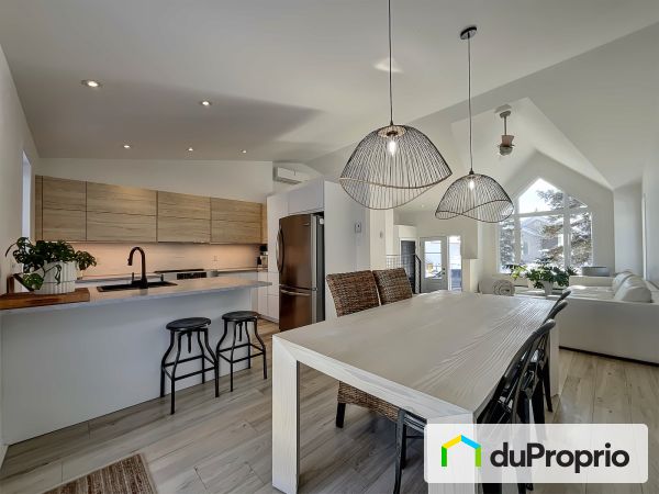 1898, rue du Belvédère, St-Jérôme (Bellefeuille) à vendre