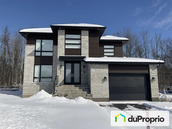 254, rue des Voiliers, St-Zotique à vendre