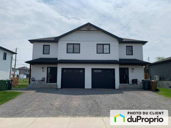 17, rue Robert-Laplante, Ste-Catherine-de-la-JC à vendre
