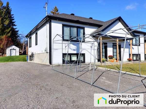 271 rue Étienne-Racine, Ste-Anne-de-Beaupré for sale