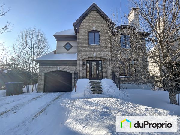 3048, rue du Blizzard, Ste-Marthe-Sur-Le-Lac à vendre
