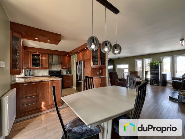 Salle à manger / Cuisine - 562, rue Nobel, Beauport à vendre