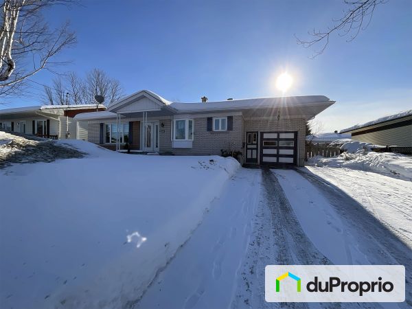 1040 rue Morin, Disraeli for sale