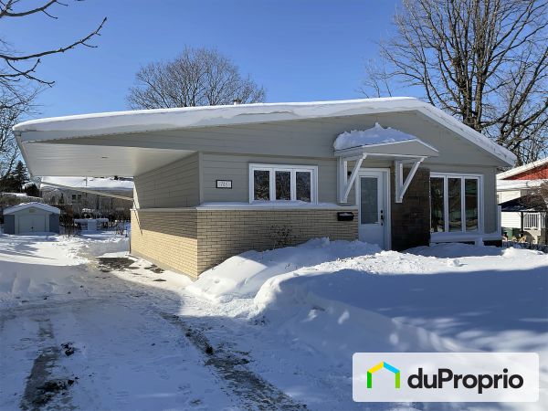 746 rue des Vosges, Ste-Foy for sale