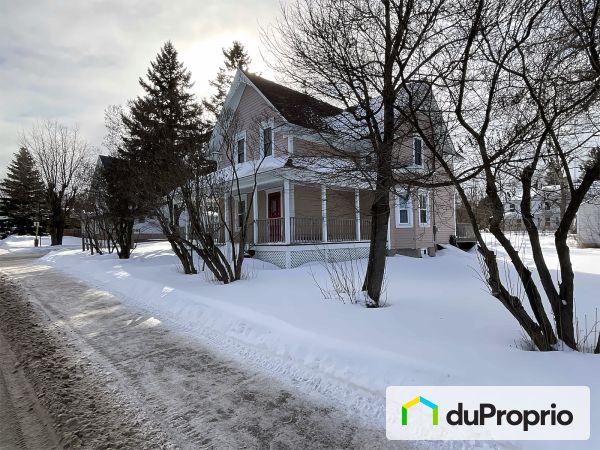 1324 boulevard Jacques-Cartier, Mont-Joli for sale