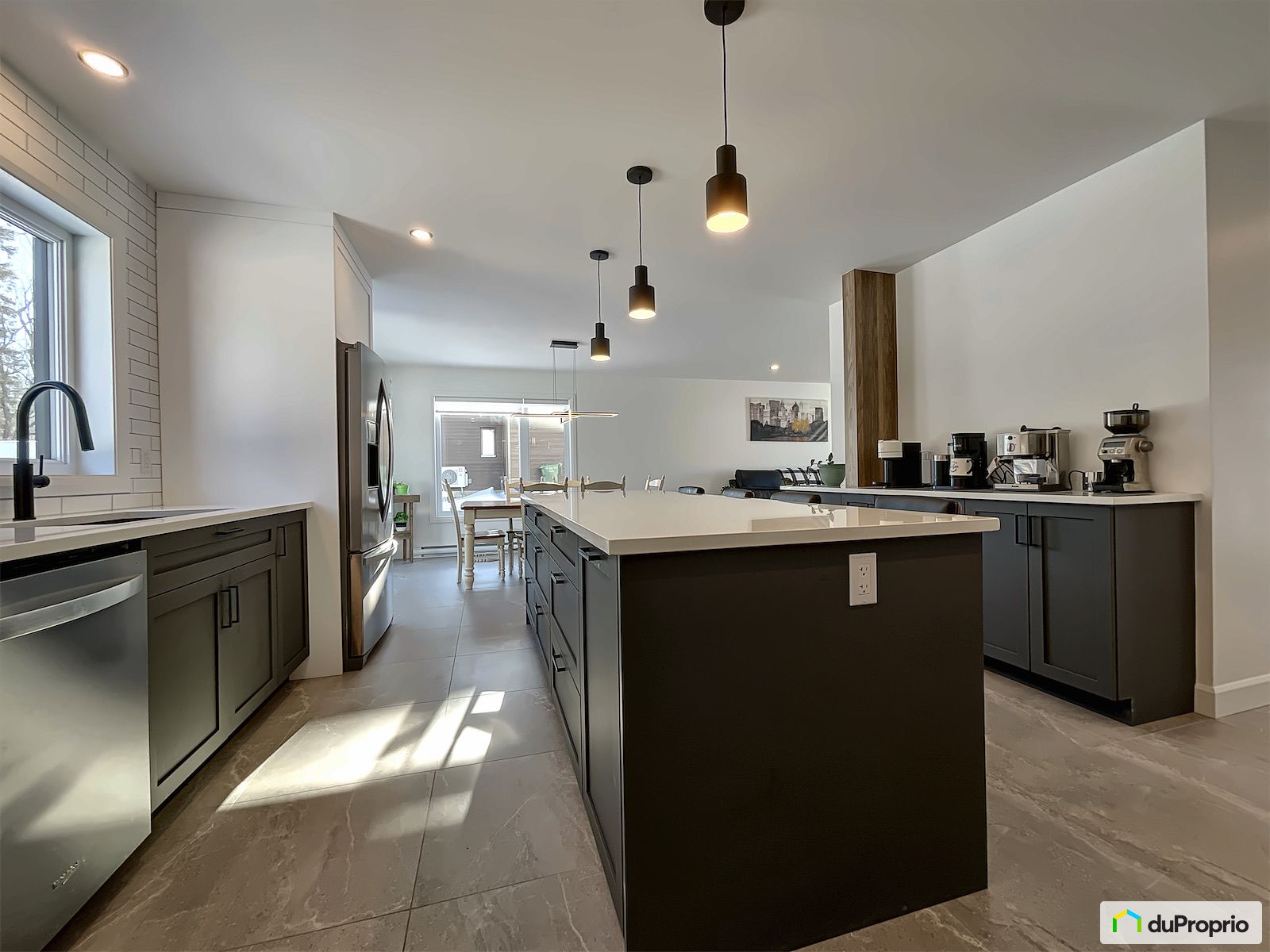 1098 Rue Andre Giguere — photo 2
