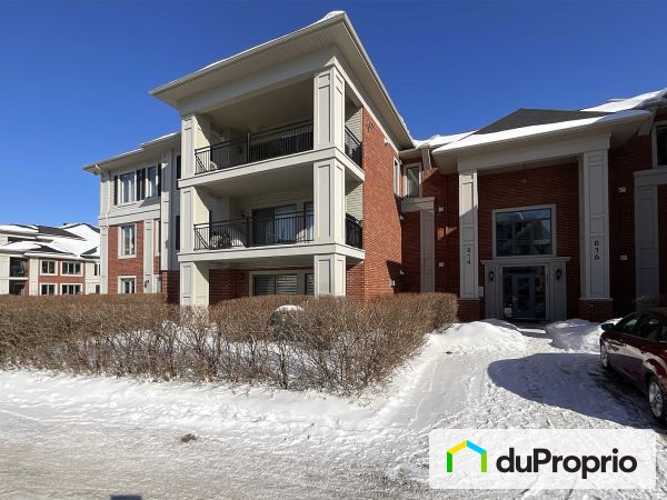 8-814, rue des Sureaux, Boucherville à vendre