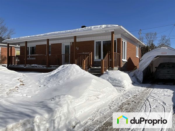 142, rue Boileau, Chicoutimi (Chicoutimi-Nord) à vendre