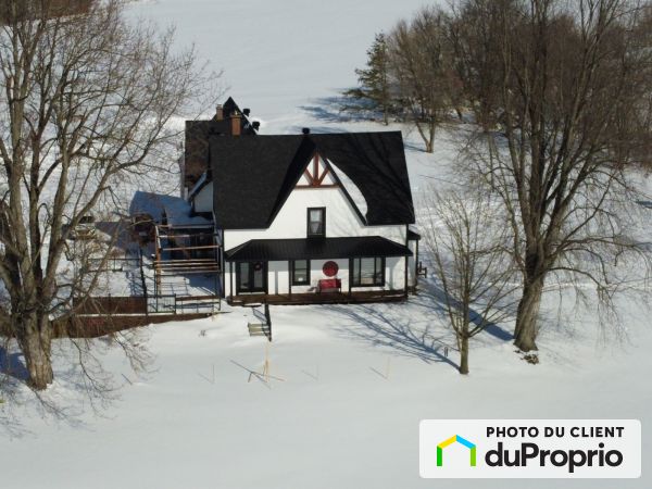 99 chemin de la Station, Compton for sale