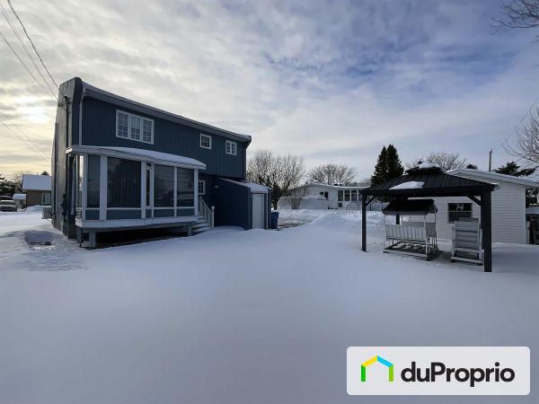 221, rue Pierre-Mouet, Nicolet à vendre