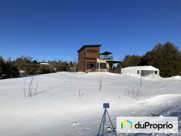 25, rue Myrka, St-Denis-De-Brompton à vendre