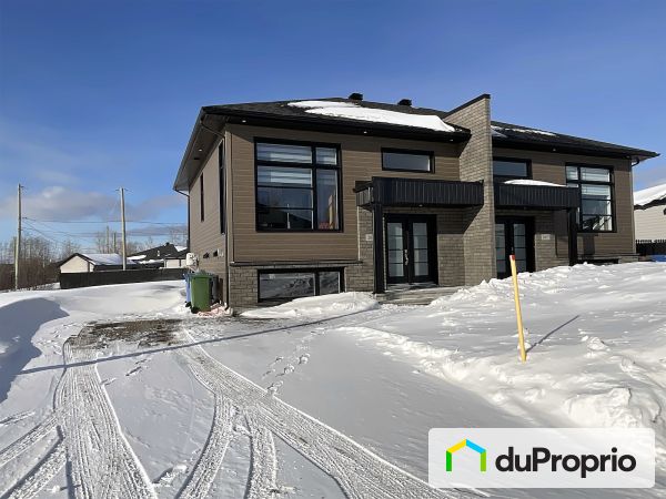 2669, rue des Sénateurs, Jonquière (Arvida) à vendre