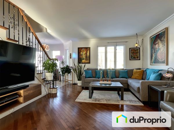 Living Room - 1435 rue de la Montagne, St-Nicolas for sale