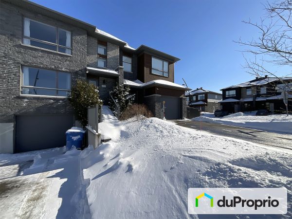 15 rue du Moissonneur, La Prairie for sale