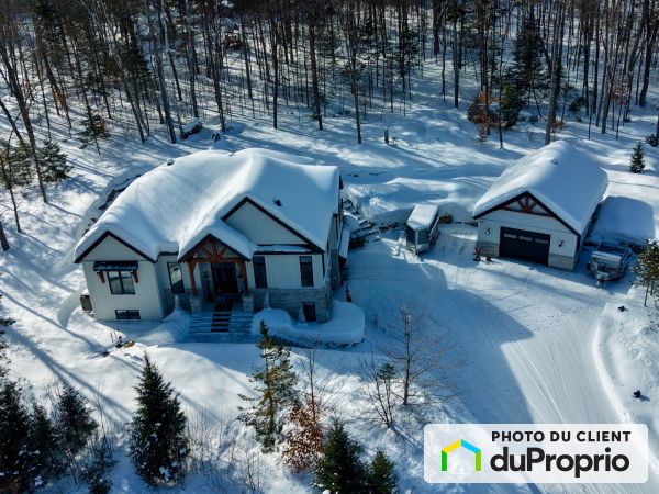 258 chemin de la Symphonie, St-Sauveur for sale