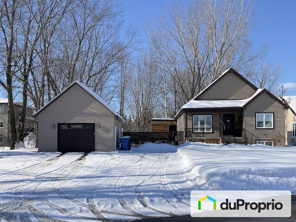 180 rue Chénard, Berthierville for sale