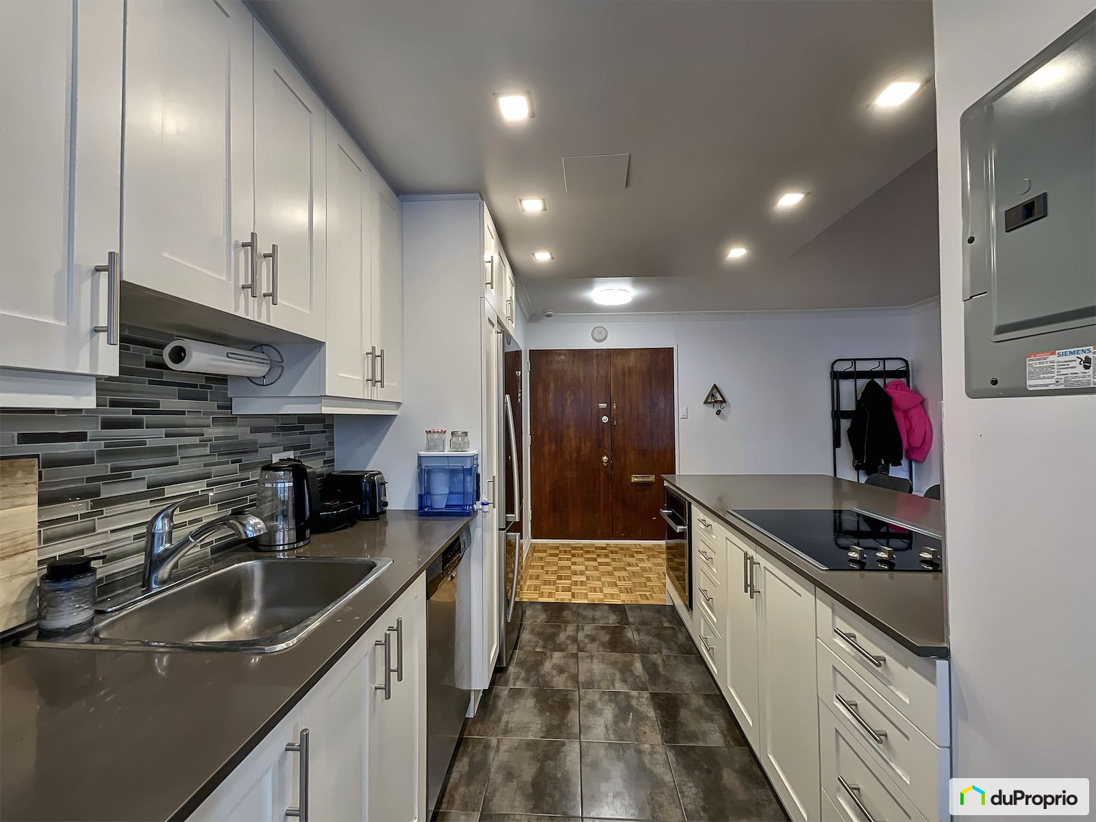510 5700 Boulevard Cavendish — photo 2