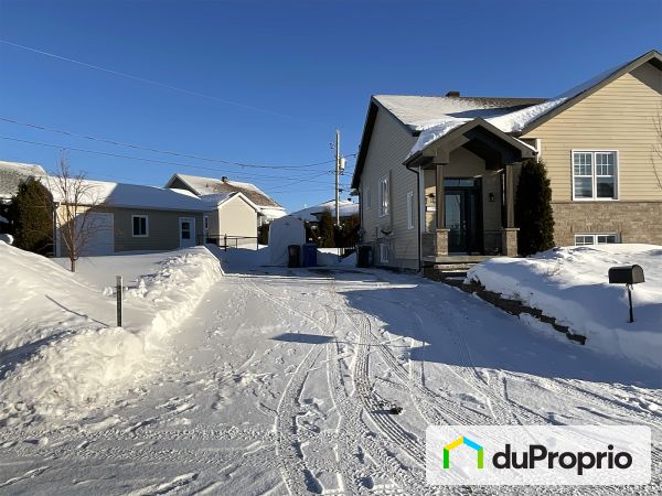 1791, rue du Lotus, Chicoutimi (Chicoutimi-Nord) à vendre