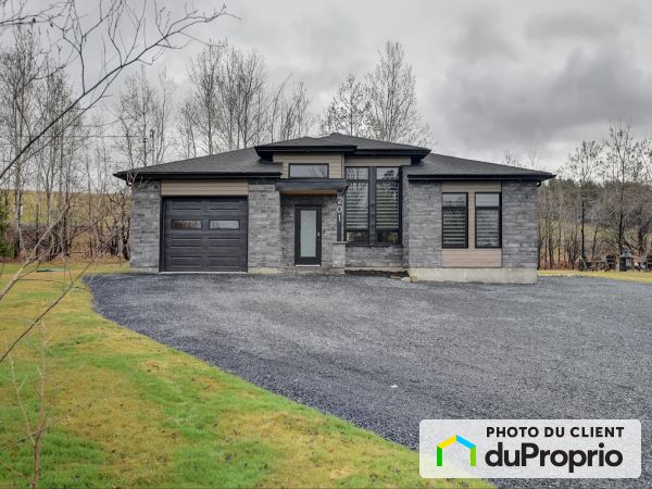 201, rue Robert, Magog à vendre