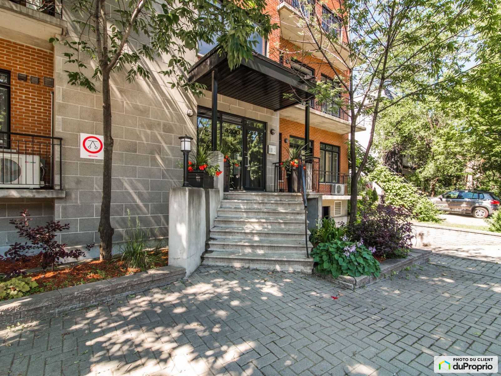 103 4200 Avenue De Lorimier — photo 1