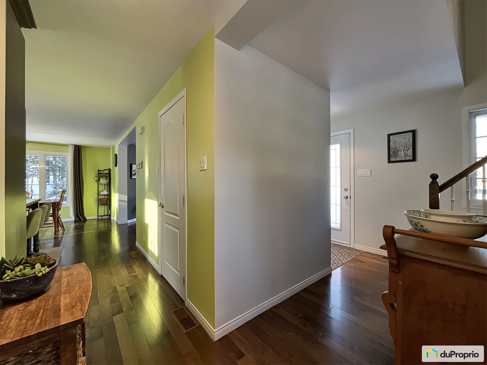 1047 Rue Bresse — photo 3