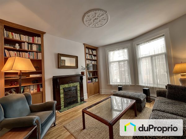 Salon - 5724, avenue de l'Esplanade, Le Plateau-Mont-Royal à vendre