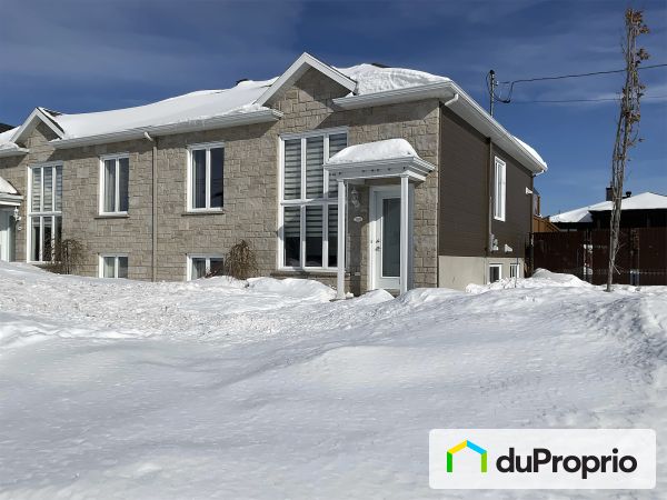 106 rue des Genévriers, St-Apollinaire for sale