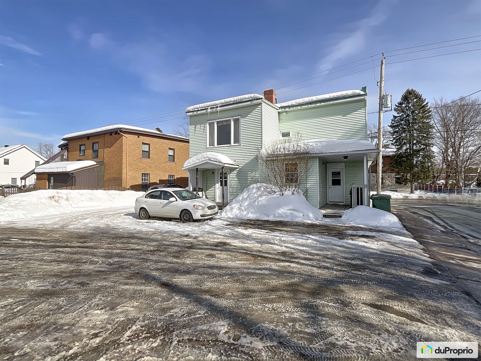 541 Rue Charbonneau — photo 3