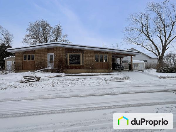 109 rue Marguerite-Bourgeoys, L'Assomption for sale