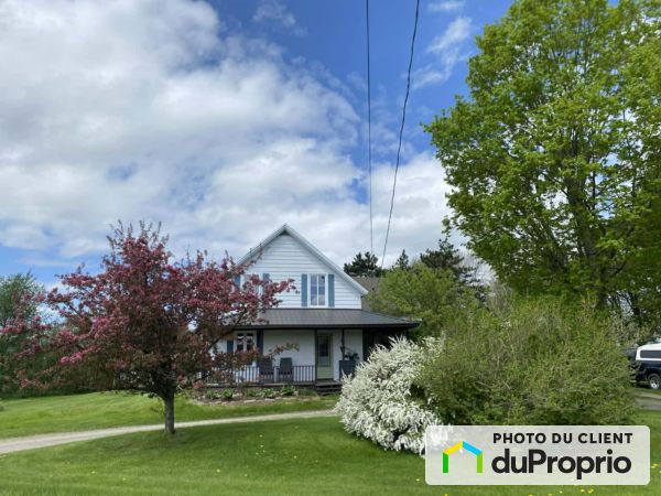 475 chemin de la Station, Tingwick for sale