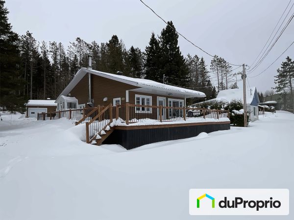 100-A 2e Rang, Frampton for sale