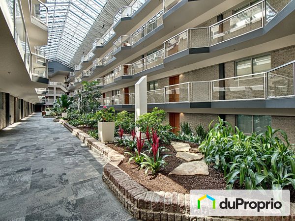 707-76 rue Dalhousie, Vieux-Port for sale