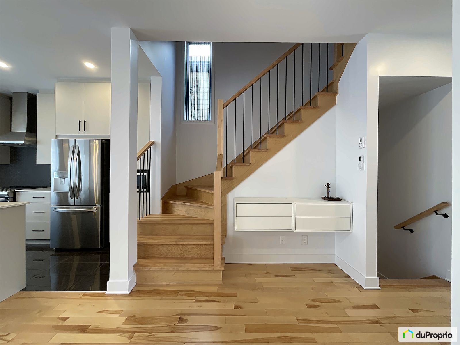 183 25E Avenue — photo 3