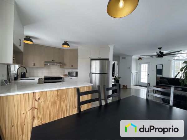 196, 16e avenue, St-Zotique à vendre